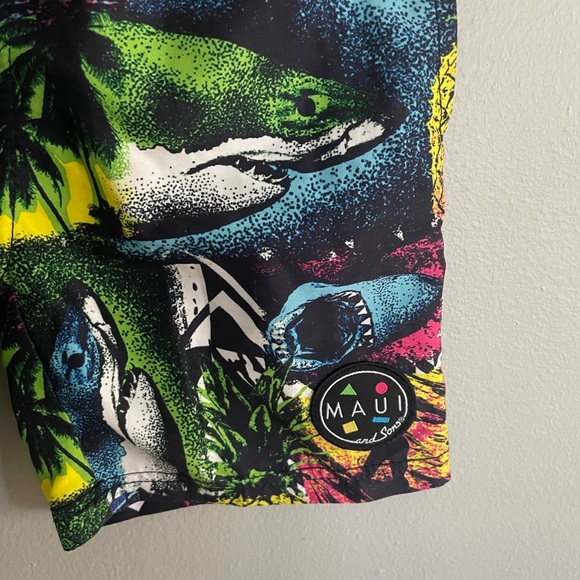 Maui & Sons Boys Palm Print Tropical Swimshorts - Picture 5 of 9